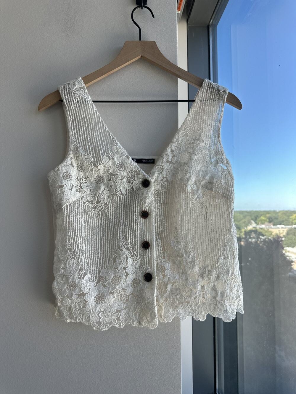 Zara Ivory Cotton Blend Floral Lace Crochet Button Front Vest Sz S